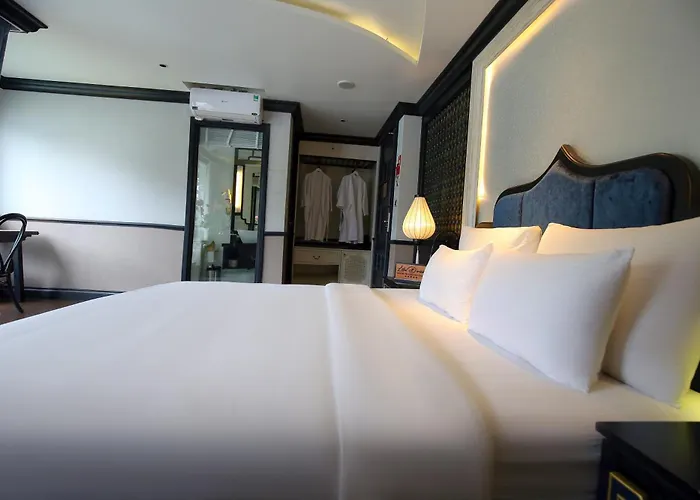 Khu nghỉ mát Lotus D'orient Cruise