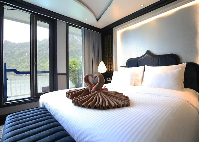 Khu nghỉ mát Lotus D'orient Cruise Hạ Long