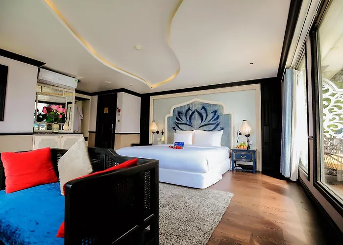 Khu nghỉ mát Lotus D'orient Cruise Hạ Long