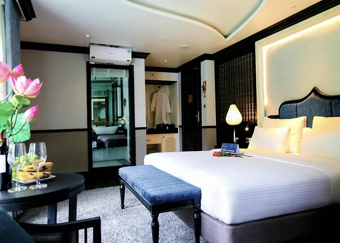 Khu nghỉ mát Lotus D'orient Cruise