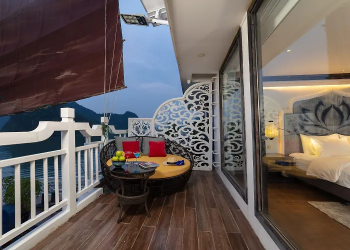 Khu nghỉ mát Lotus D'orient Cruise