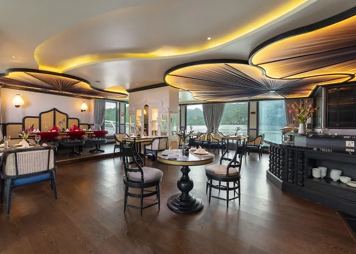 Khu nghỉ mát Lotus D'orient Cruise 5*