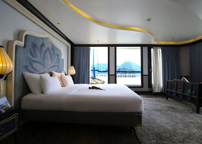 Khu nghỉ mát Lotus D'orient Cruise 5*