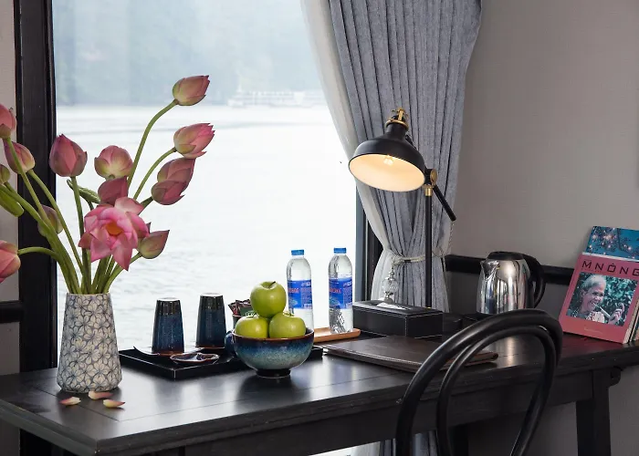 Lotus D'orient Cruise 5*
